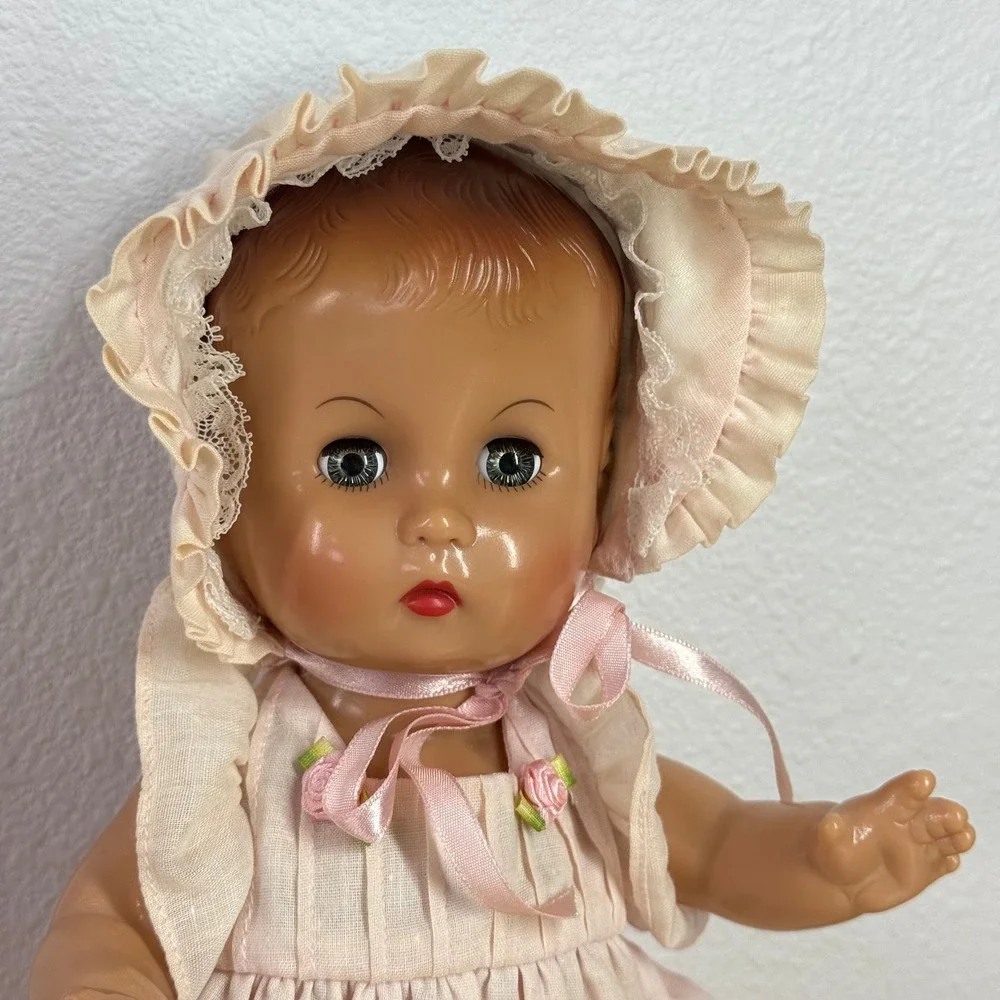 Vintage 1994 Effanbee Candy Kid Doll‎ Pink Ruffled Dress Bonnet Sleep Eyes 11in